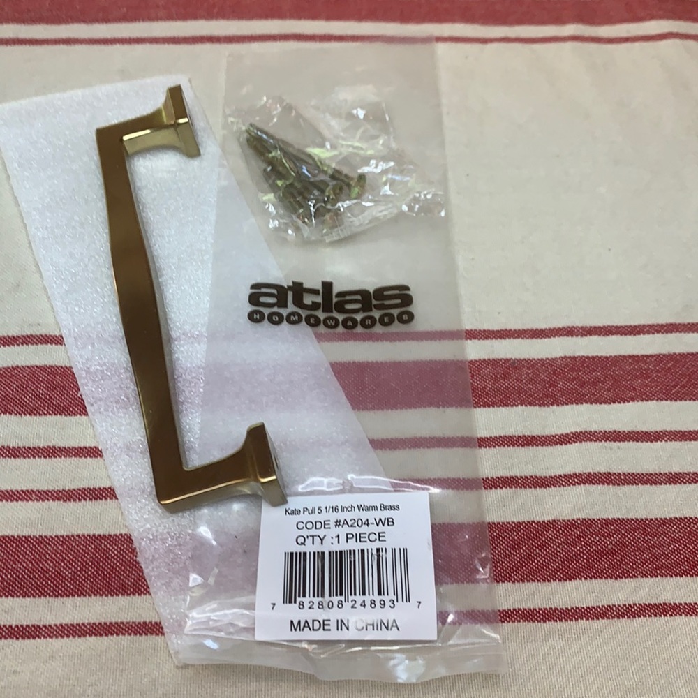 Cabinet or Furniture Pull